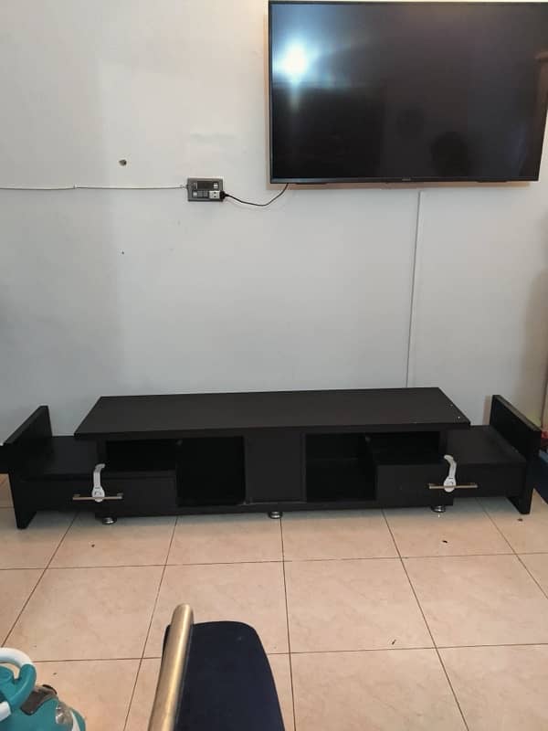 TV Console 0