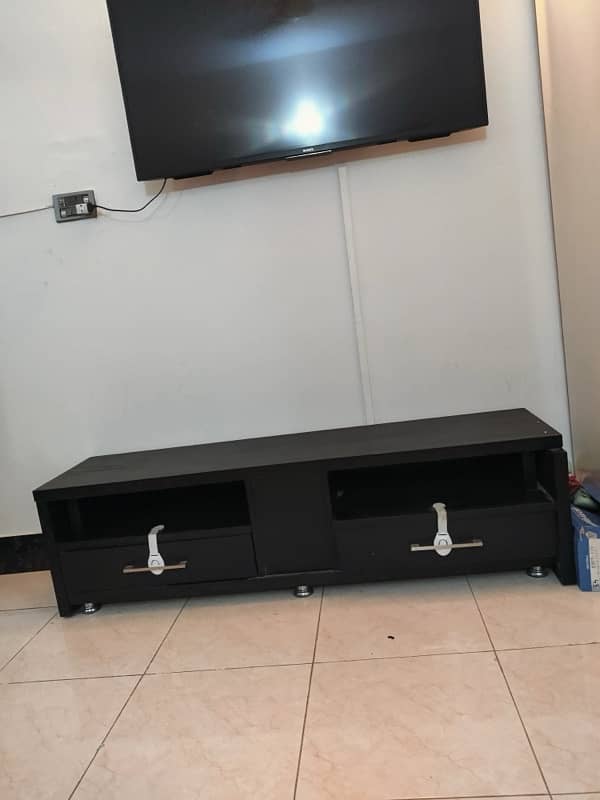 TV Console 3
