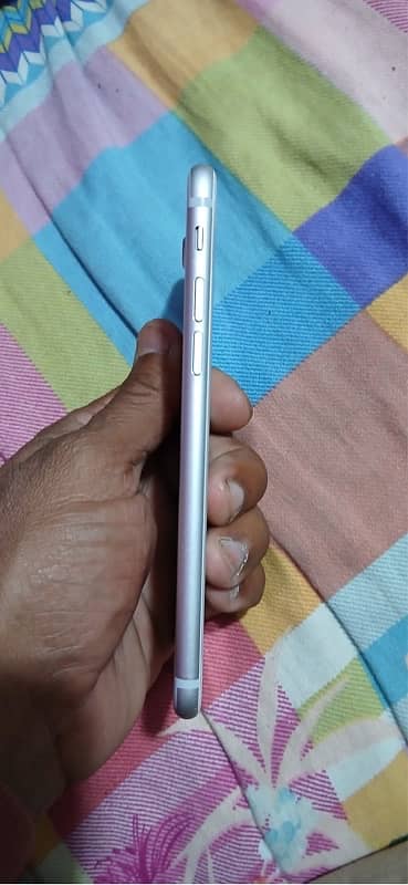 Iphone 7 128gb Scratch less Pta Approved 6