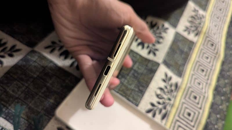 Google Pixel 6 Pro --- 12/128 3