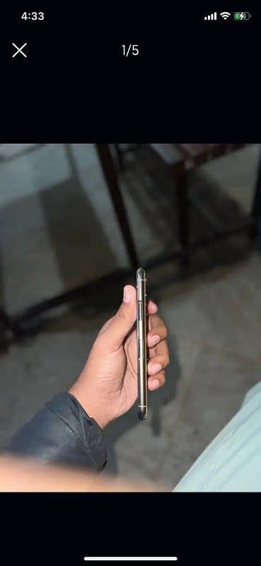 iPhone 11 pro 4