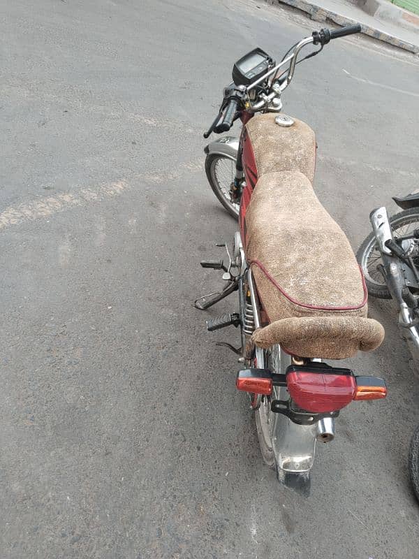United 70cc 9