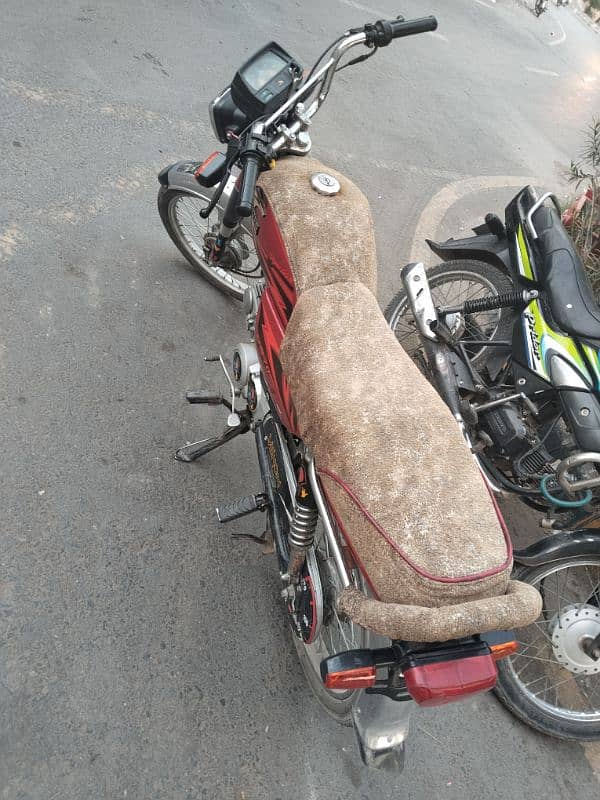 United 70cc 11