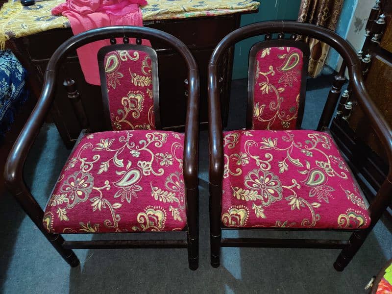 4 posish chairs 2
