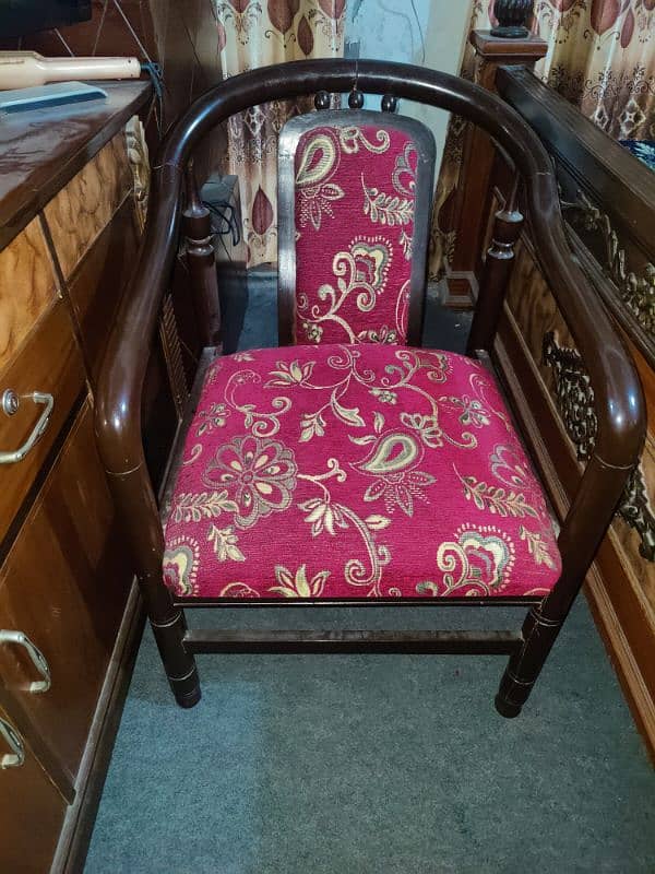 4 posish chairs 5