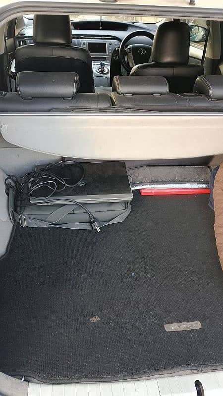 Toyota Prius 2012 10
