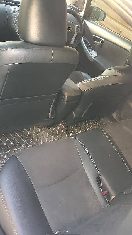 Toyota Prius 2012 12