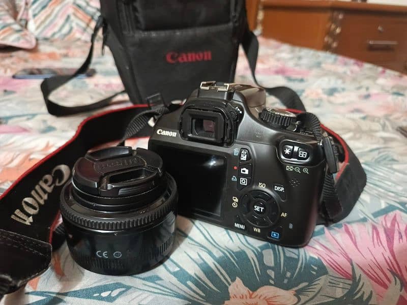 Canon 1100D urgent sale 8