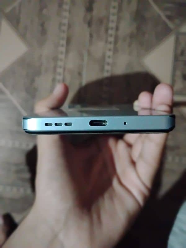 REDMI 13C 6GB 128GB 10 BY 9 CONDITION INWARRANTY READ DESCRIPTION!! 2