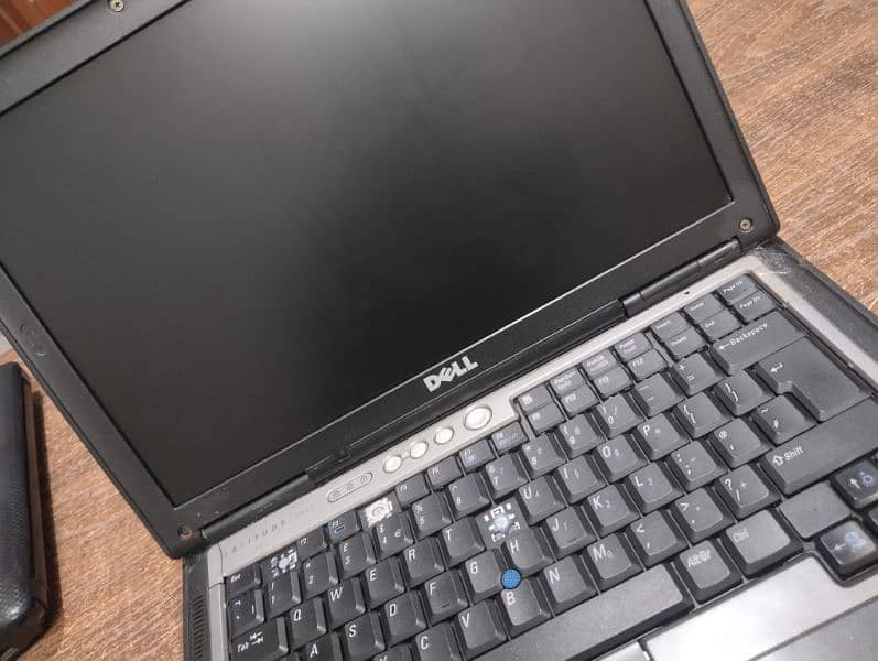 Dell Latitude D630 10