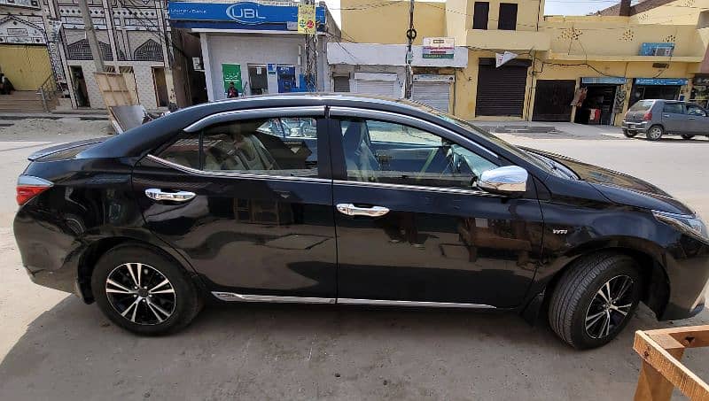 tayota carolla GLI 2018 6