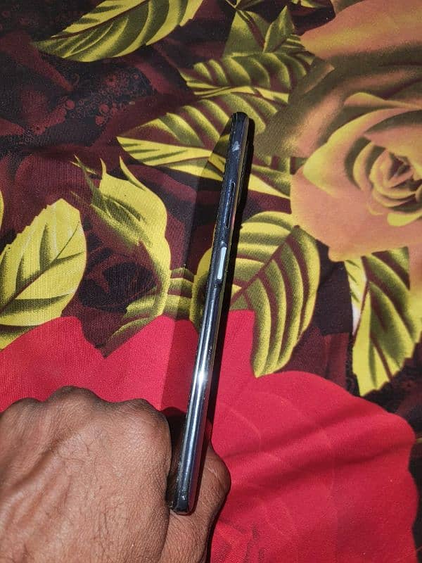 infinix note 10 pro 4