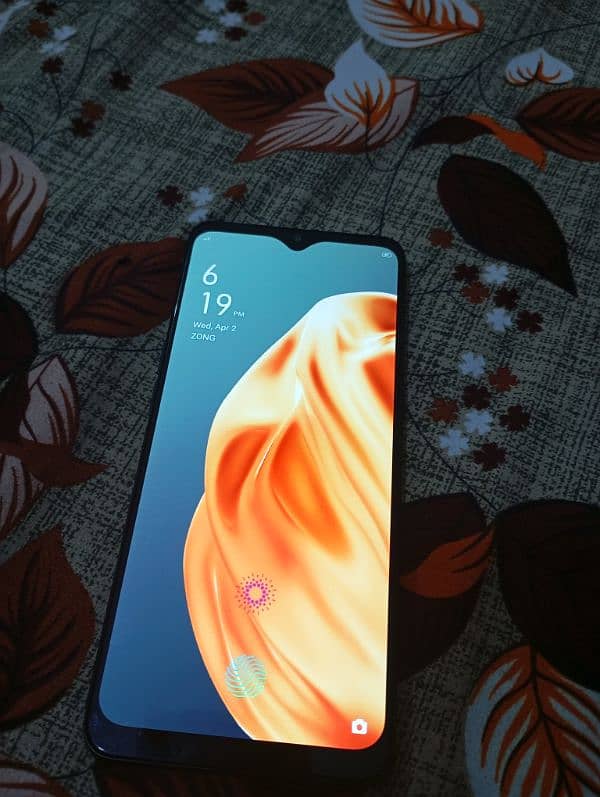 Oppo F15 dono Sims nahi chalti lush condition ha 1