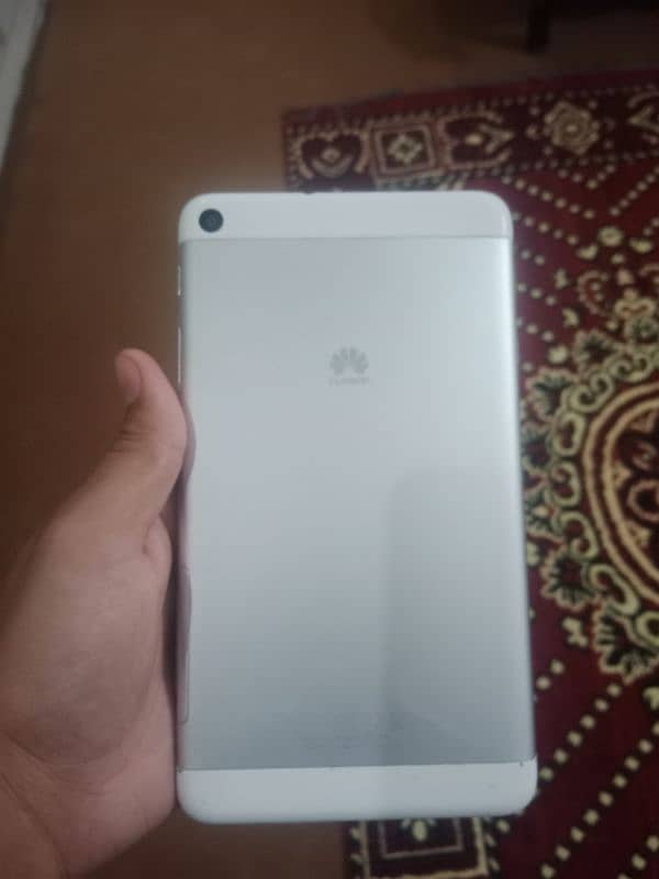 HUAWIE TABLET 1GB RAM AND 8GB STORAG BEST FOR CHILDREN CONDITION IS OK 4