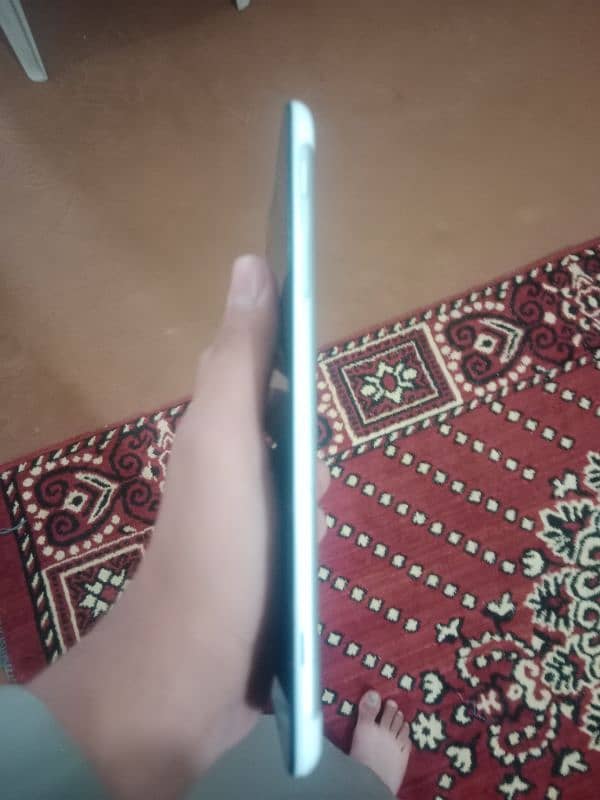 HUAWIE TABLET 1GB RAM AND 8GB STORAG BEST FOR CHILDREN CONDITION IS OK 5
