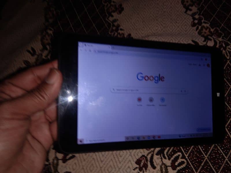 windows tablets 8th genration very good conditions and rate 3