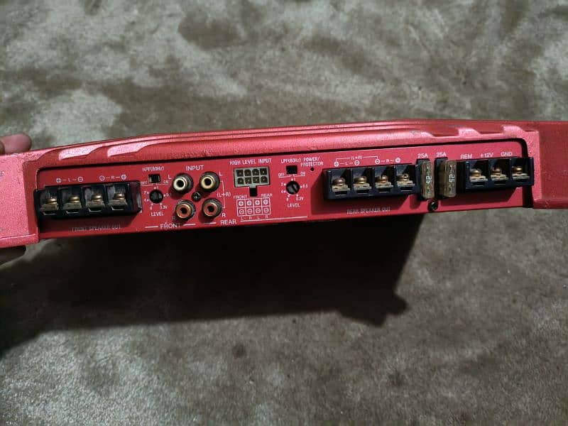 Sony Xplod Amplifier 500 watt 1