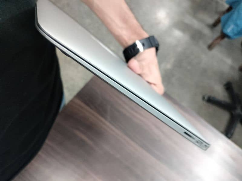 Macbook air 2015 generation 10