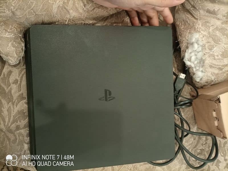 PS4 slim 500gb with 2 original games 0
