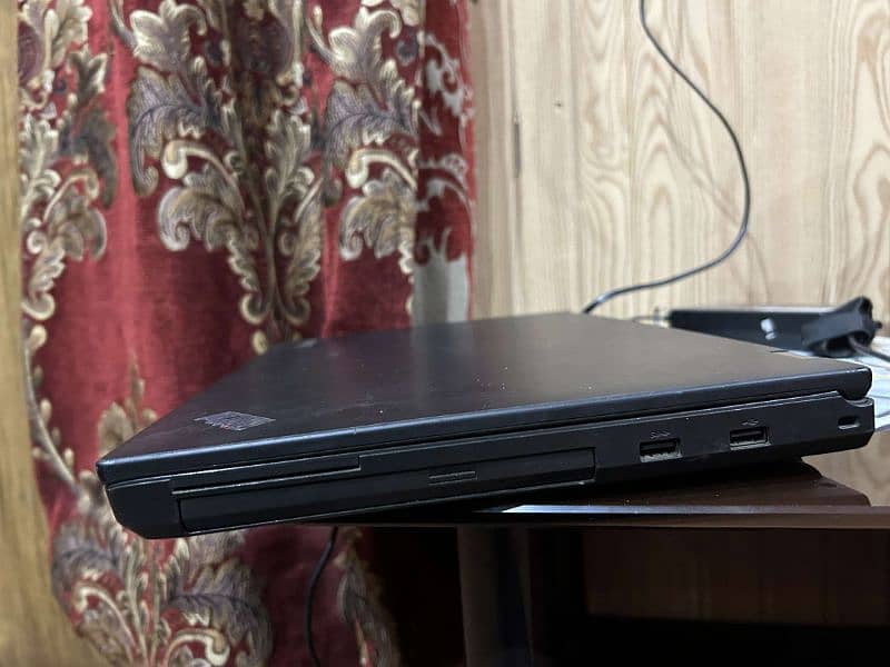 Lenovo Thinkpad Workstation W541 i7 vpro processor 4th generation 3