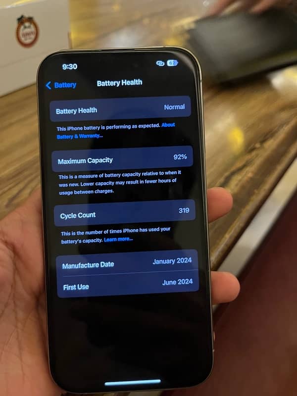 Iphone 15pro jv Natural titanium 128gb with box 2