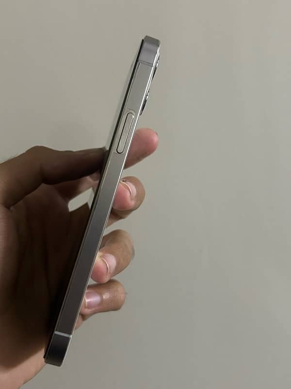 iPhone 12 PRO PTA APPROVED 6