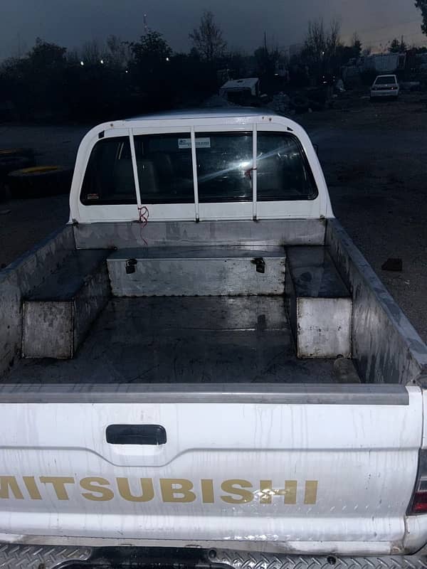 Mitsubishi L200 2006 4
