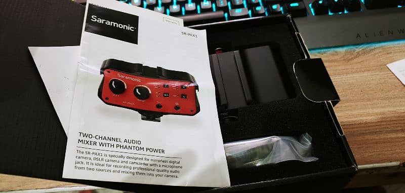 SARAMONIC On Camera Two-Channel Audio Mixer With Phantom Power 1