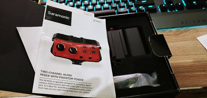 SARAMONIC On Camera Two-Channel Audio Mixer With Phantom Power 2
