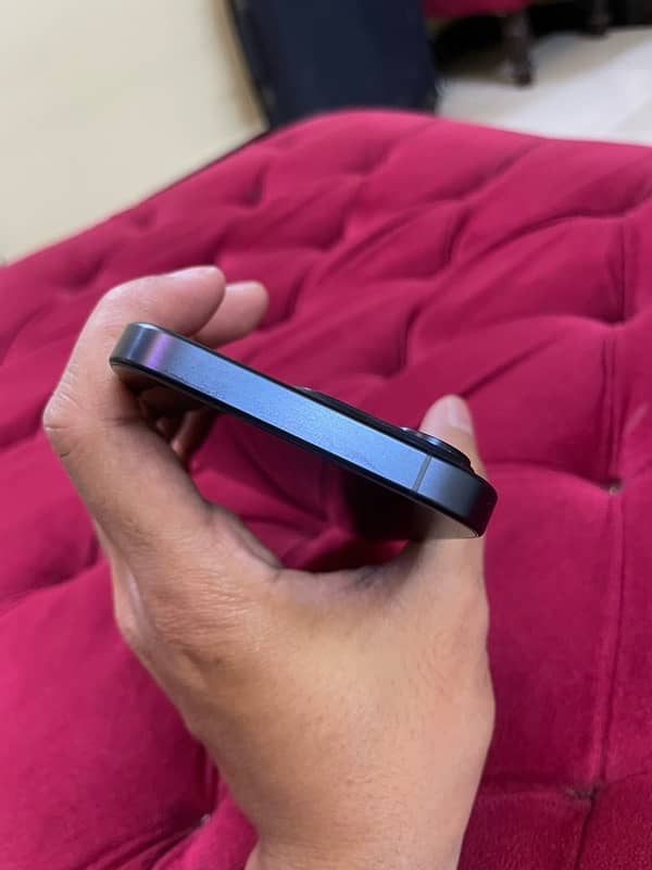 IPhone 15 PRO & 14 Promax FACTORY UNLOCKED 12