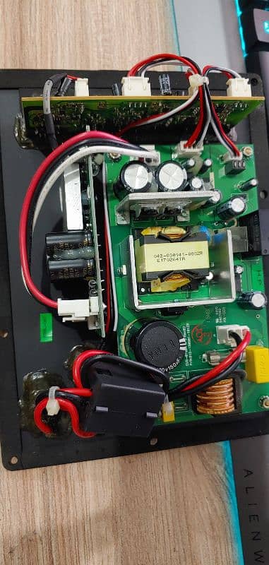 UNIVERSAL AMPLIFIER FOR ACTIVE SUBWOOFER (VERY HIGH & BEST QUALITY) 0