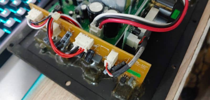 UNIVERSAL AMPLIFIER FOR ACTIVE SUBWOOFER (VERY HIGH & BEST QUALITY) 2