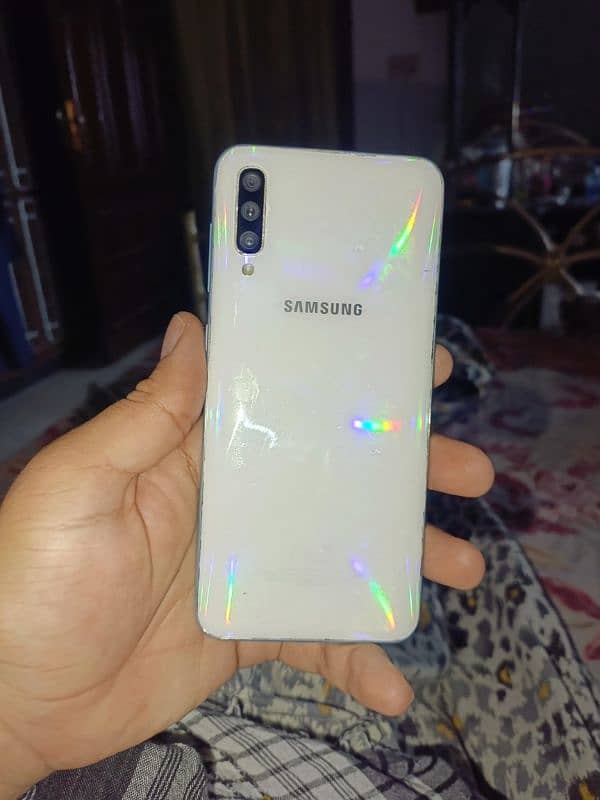 Samsung A50 128gb 0