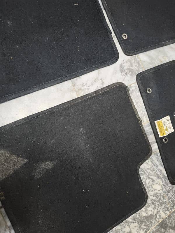 Suzuki Alto Genuine floor Mats 2