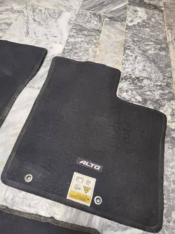 Suzuki Alto Genuine floor Mats 5