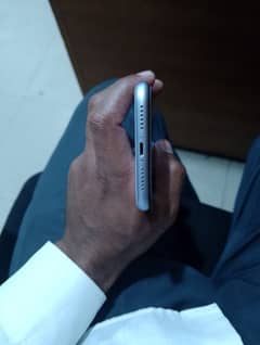 Iphone 11 128GB PTA Approved Dual Sim 90% Battery Health
