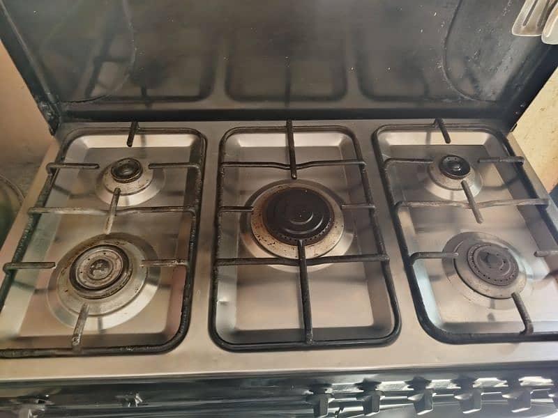 kitchen stove 1