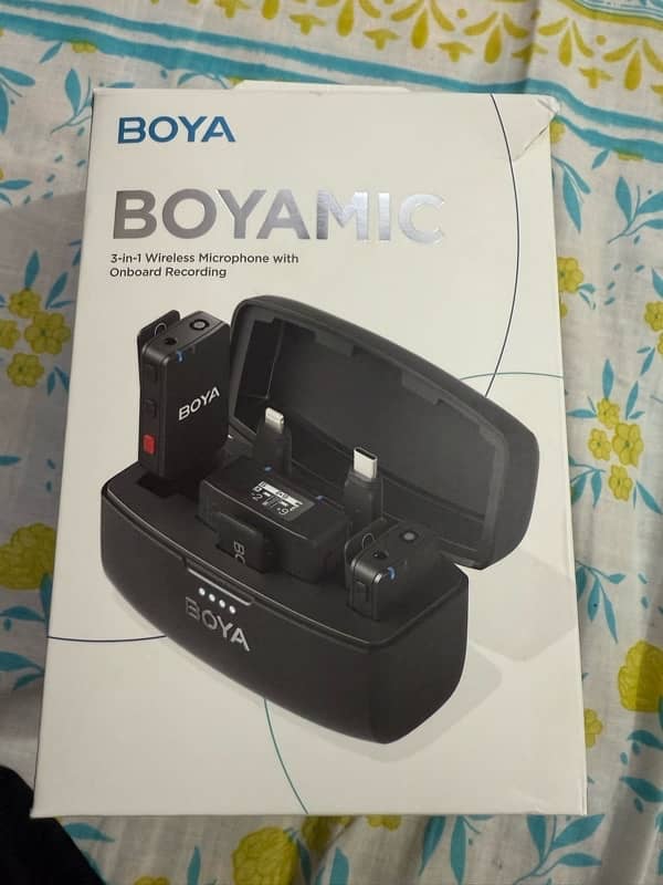 BOYA BOYAMIC Professional Wireless Lavalier Lapel Microphone 8