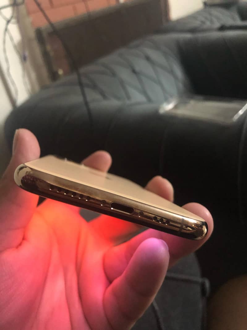 iPhone 11 Pro 256 GB dual PTA approved Waterpack 1