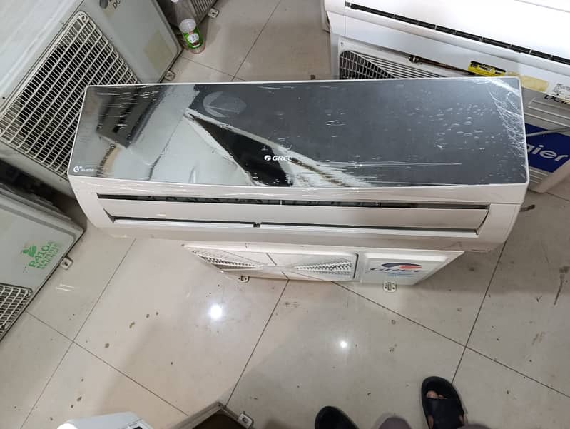 Gree / Dc inverter AC /  1 ton | 1.5 ton | 2 ton All type available 2