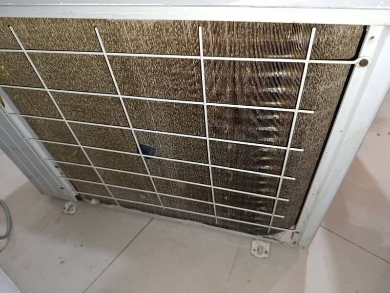 Gree / Dc inverter AC /  1 ton | 1.5 ton | 2 ton All type available 4