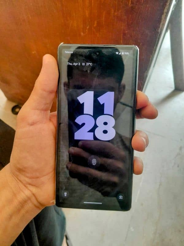 Google pixel 7a 4
