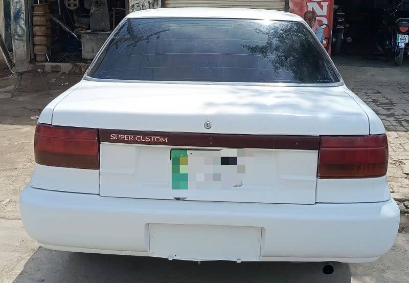 Mitsubishi Lancer 1990 3