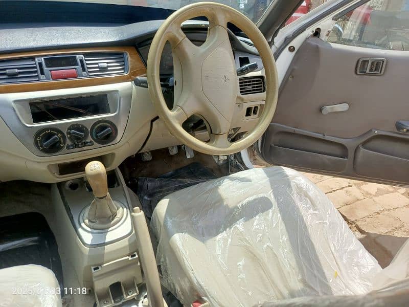 Mitsubishi Lancer 1990 7