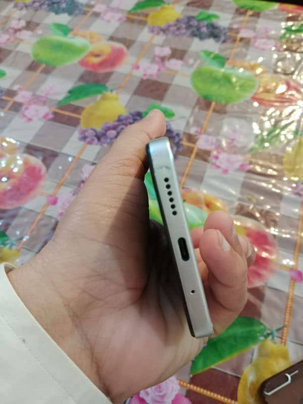 Redmi 4/128 Lush condition Urgently sale 5