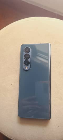 Samsung Z Fold 4, 1 TB storage, stylus, accessories