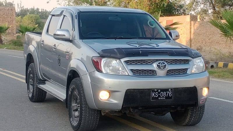 Toyota Hilux 2011 0