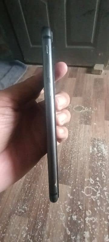 I phone 8 Approved 64 gb 2