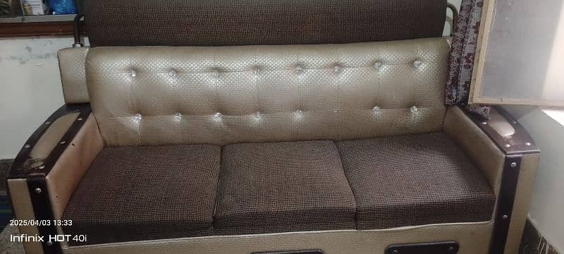 Sofa 6 seater 0