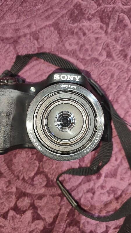 Sony cyber-shot H300 2